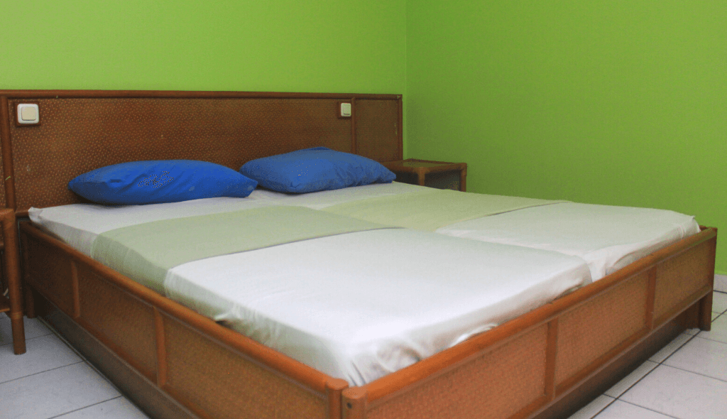 bedroom-zeelandia-suites